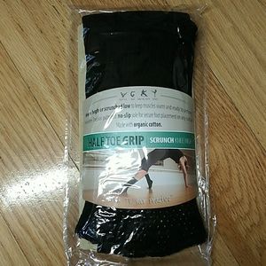 Scrunch knee high grip socks